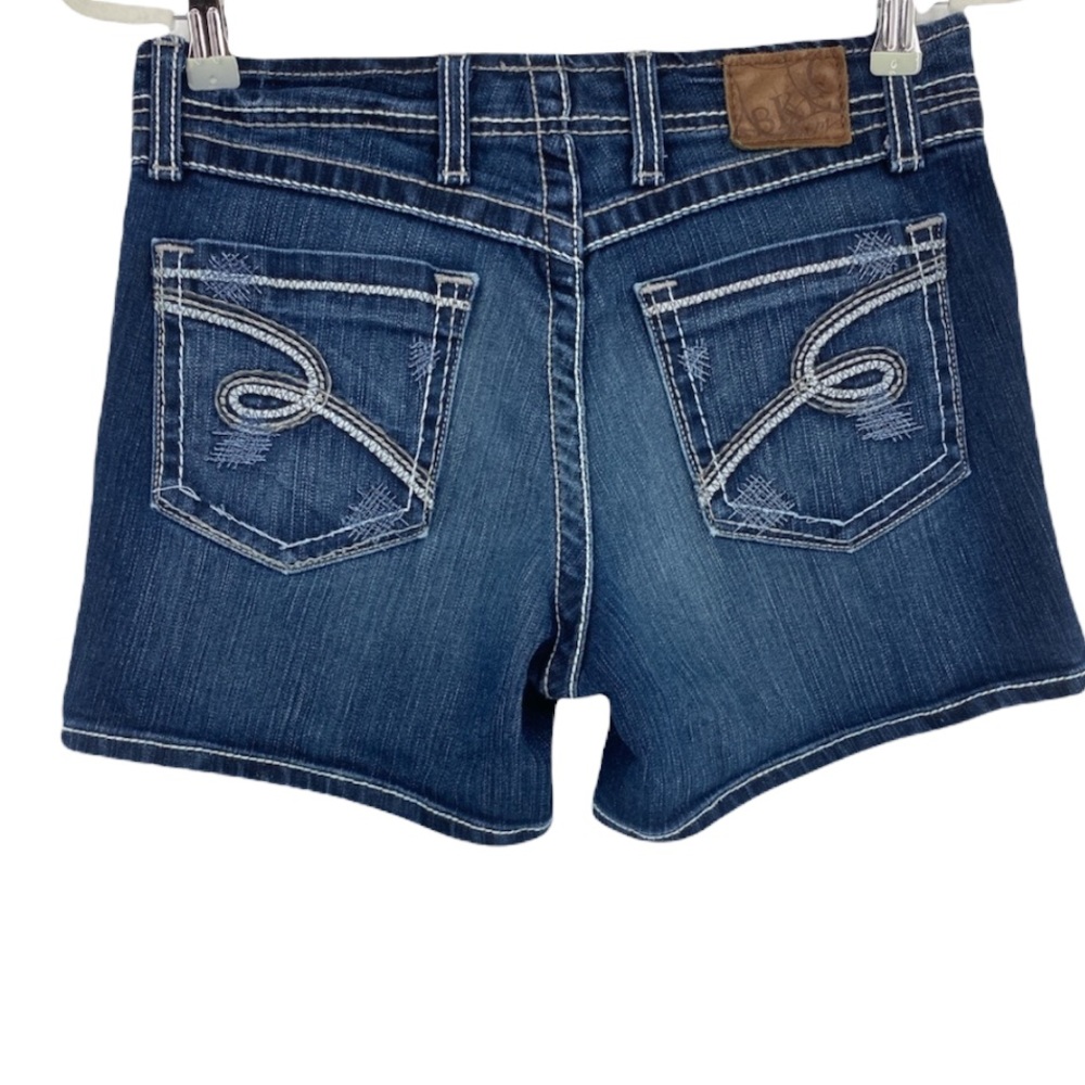 BKE Wendi Woman’s Size 28 Stretch denim shorts